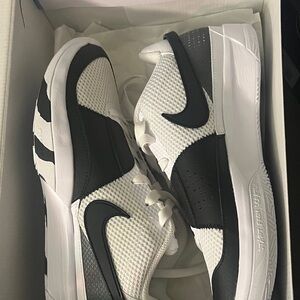 Nike Men's Ja 1 Basketball Athletic Sneakers